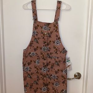 Floral blush skirtall new with tags
